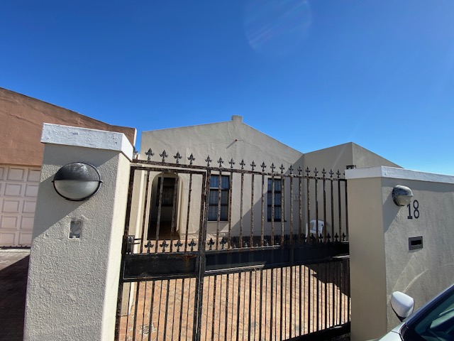 2 Bedroom Property for Sale in Strandfontein Village Western Cape